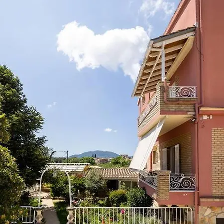 Apartment Paradiso *
